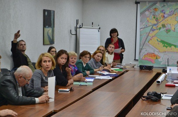 Жители высказали несогласие с расчетами по количеству необходимых школ и садов в Колодищах