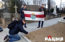 На кладбище Росы в Вильнюсе привезли землю с могил повстанцев с Лидчины