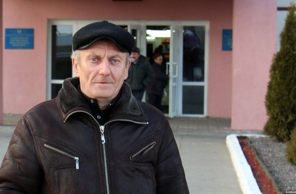 Слонимцы защищают активиста независимого профсоюза