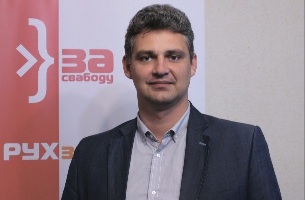 Оставить экономические санкции — подыграть России