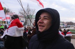 Активист Движения «За Свободу» оштрафован на 575 рублей за наклейку с Погоней