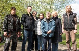 Правоцентристы убрали территорию бывшего концлагеря у Дроздов