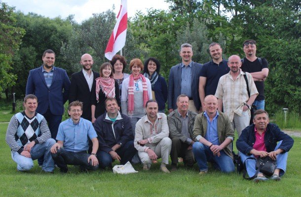 Больш за 15700 подпісаў назбіралі кандыдаты ад Руху «За Свабоду» у сваю падтрымку