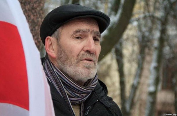 Хрыстафора Жаляпава будуць судзіць за бела-чырвоны-белы сьцяг у дзень нараджэньня Караткевіча