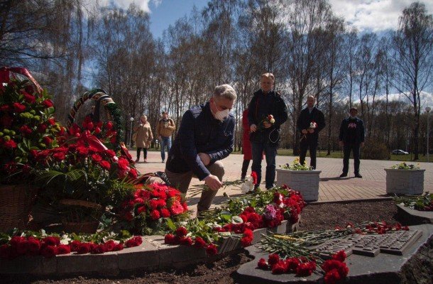 Лидеры оппозиции почтили память жертв аварии на ЧАЭС