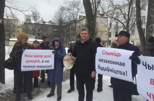 Губаревич: Игнорируя мнения людей, власти поджигают бочку с порохом