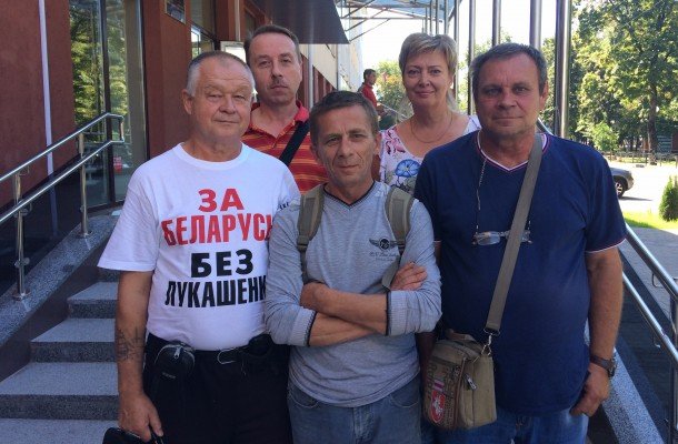 Активиста движения «За Свободу» оштрафовали за вахту возле Куропат в день нападения охраны Зайдэса