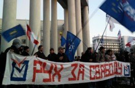 Лидеры белорусской оппозиции выступили на Майдане в Киеве