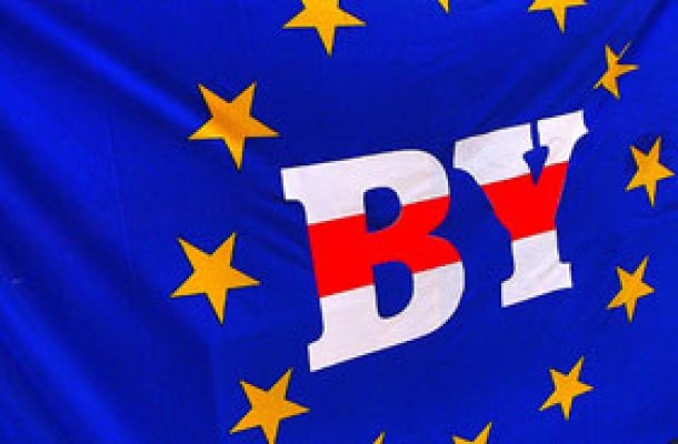 Российская авиабаза будет мешать Беларуси сближаться с Западом