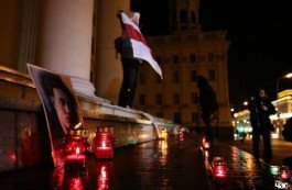 Актывісты Руху «За Свабоду» патрымалі ланцуг памяці ля будынку КДБ