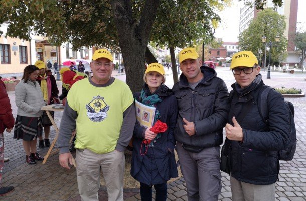 В Бресте противники аккумуляторного завода начали проводить предвыборные пикеты