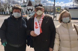 Члены Движения «За Свободу» раздали маски жителям Могилева