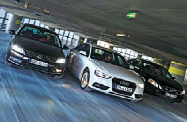 Милинкевич ездит на Volvo, Янукевич - на Audi...