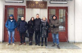 Свидетель-омоновец: «Собрались группировка 30 человек, выступали против Максима Богдановича, читали стихи»