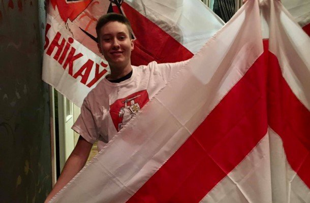 Суд в Гомеле оштрафовал многодетную мать и на 15 суток арестовал ее 19-летнюю дочь