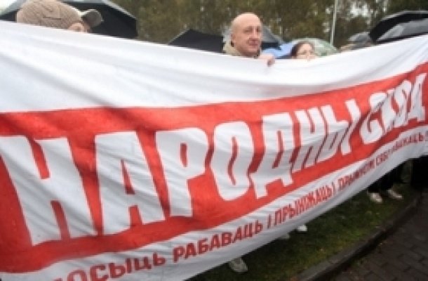 «Должны ли белорусы выходить на улицы по призывам тех, кого они не знают?»