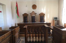 Вышел из суда и пошел делать блог. Сергею Пятрухину дали 17680 рублей штрафа за «оскорбление» милиционеров