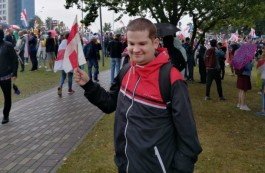 Как ходить на мирные протесты, когда ты почти ничего не видишь?