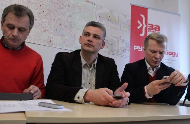 Правоцентристы берут для работы более 30 регионов