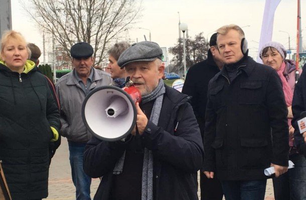 Владимир Непомнящих: Вокруг все прогнило, всю власть нужно менять