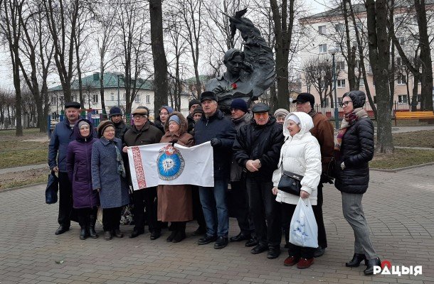 Оршанцы поздравили Владимира Короткевича